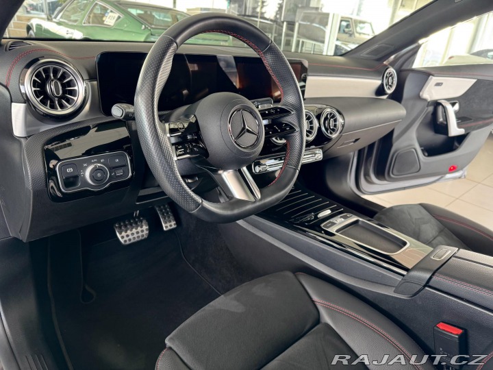 Mercedes-Benz CLA 180 AMG*MbuX*Panorama*Fac 2023