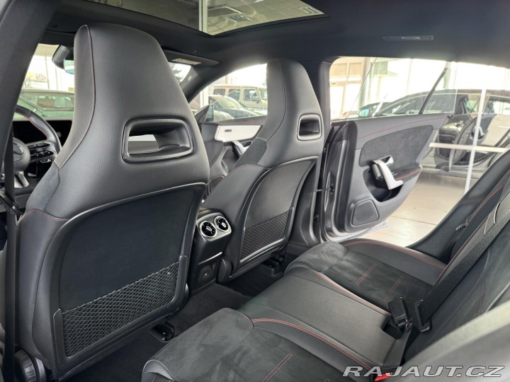 Mercedes-Benz CLA 180 AMG*MbuX*Panorama*Fac 2023