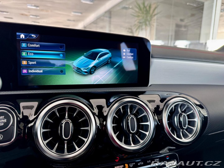 Mercedes-Benz CLA 180 AMG*MbuX*Panoram*REZE 2023