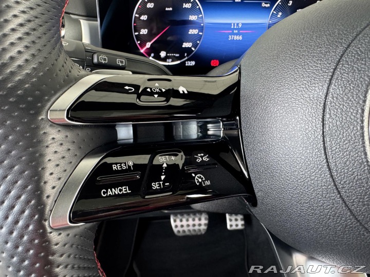 Mercedes-Benz CLA 180 AMG*MbuX*Panorama*Fac 2023
