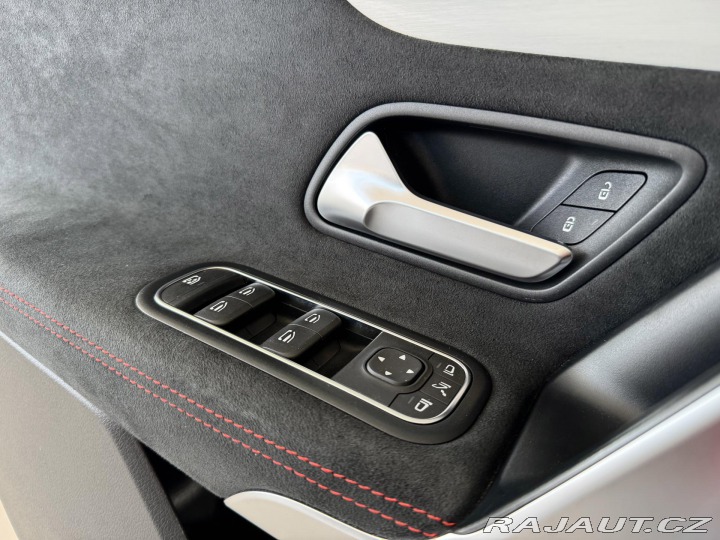 Mercedes-Benz CLA 180 AMG*MbuX*Panorama*Fac 2023