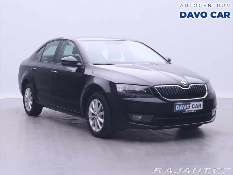 Škoda Octavia 1,6 TDI DSG Elegance Xeno