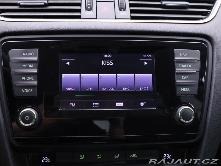 Škoda Octavia 1,6 TDI DSG Elegance Xeno 2014