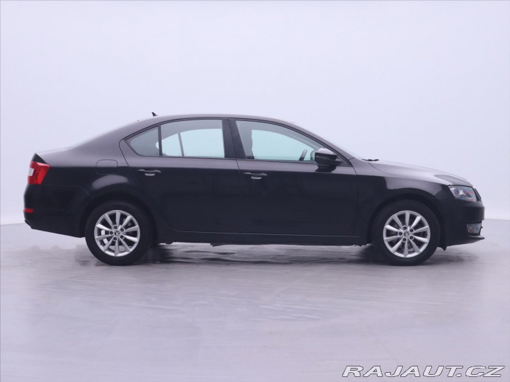 Škoda Octavia 1,6 TDI DSG Elegance Xeno 2014