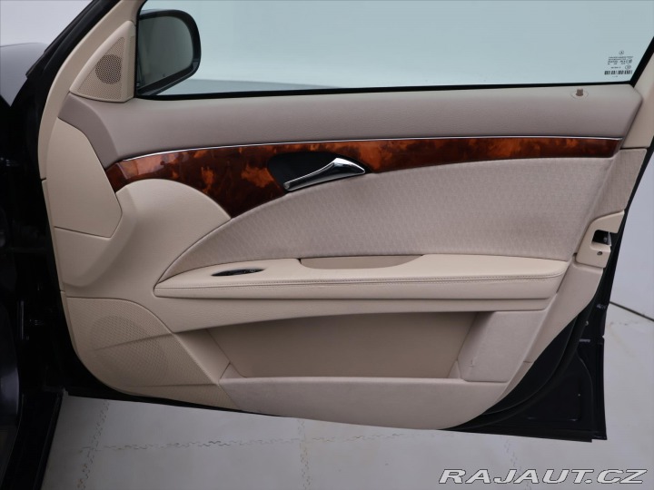 Mercedes-Benz E 2,6 240 Elegance Automat 2004