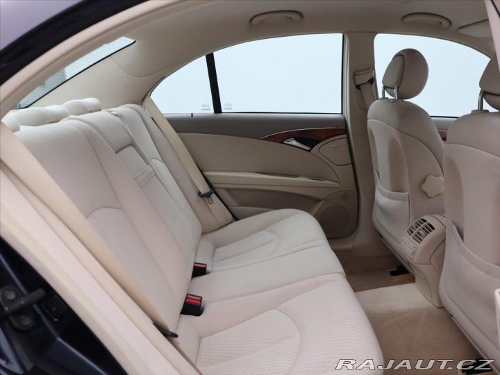 Mercedes-Benz E 2,6 240 Elegance Automat 2004