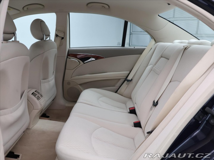 Mercedes-Benz E 2,6 240 Elegance Automat 2004