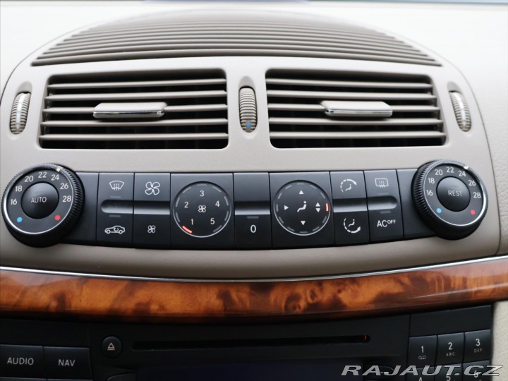 Mercedes-Benz E 2,6 240 Elegance Automat 2004