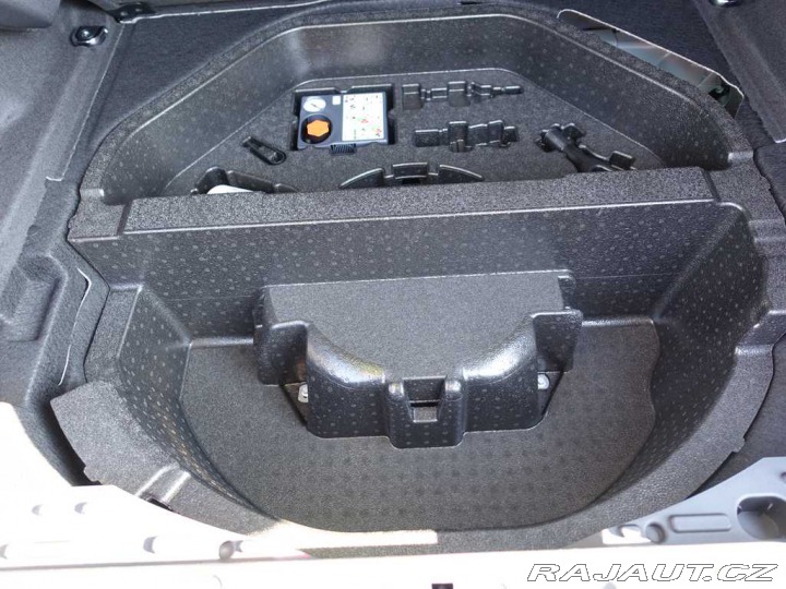 Land Rover Range Rover Sport Dynamic SE D250 2025