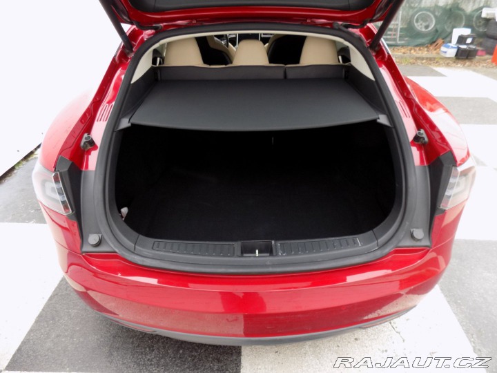 Tesla Model S 85D/Nabijení zdarma/ 2015