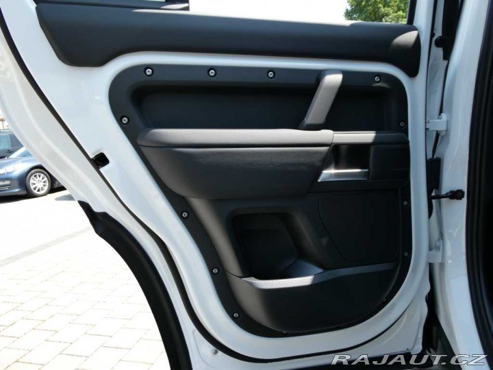 Land Rover Defender 110 3,0 S D200 4x4 automa 2025