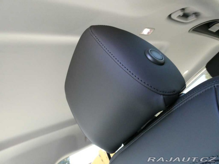 Land Rover Defender 110 3,0 S D200 2026