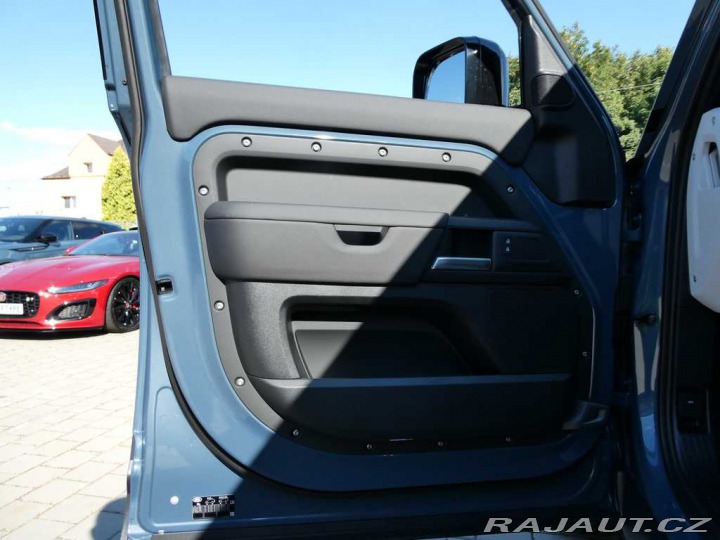 Land Rover Defender 110 3,0 S D200 4x4 automa 2025