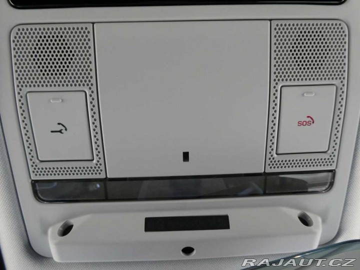 Land Rover Defender 110 3,0 S D200 2026