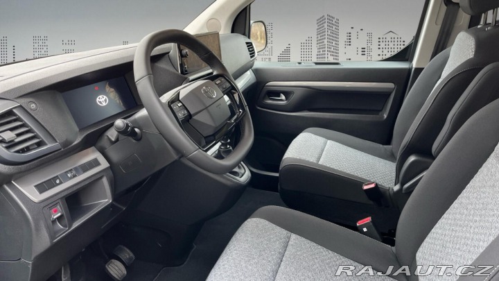 Toyota ProAce Verso 2,0D 6MT Family 8S 2025
