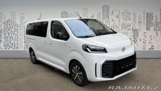 Toyota ProAce 2,0D 6MT Family 8S 2025