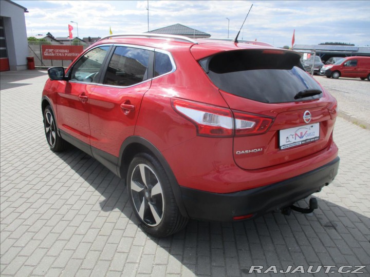 Nissan Qashqai 1,6 DCi 96kw TEKNA LED PA 2017