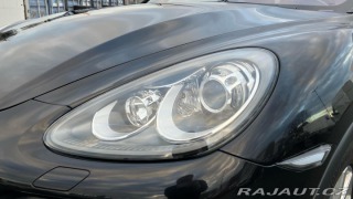 Porsche Cayenne Turbo 2011