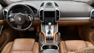 Porsche Cayenne Turbo 2011