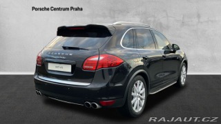 Porsche Cayenne Turbo 2011