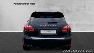 Porsche Cayenne Turbo 2011