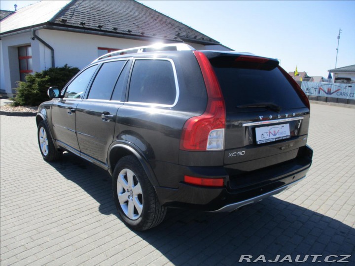 Volvo XC90 2,4 D5 AWD Summum Geartr. 2012