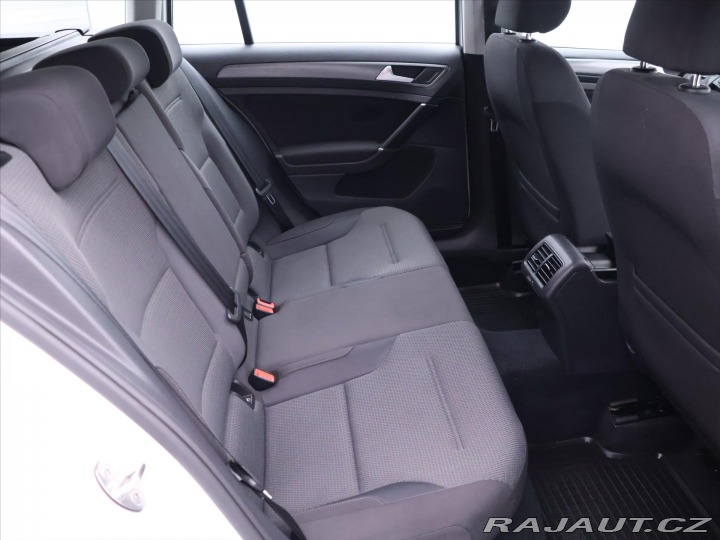 Volkswagen Golf 1,6 TDI Aut.klima CZ 2017
