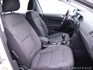 Volkswagen Golf 1,6 TDI Aut.klima CZ 2017