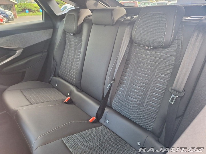 Peugeot 3008 ALLURE Hybrid 136 e-DCS6 2025