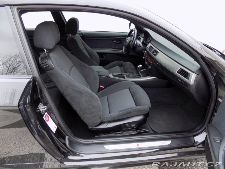 BMW 3 330d/M-sport/Bi-xenon/ 2011