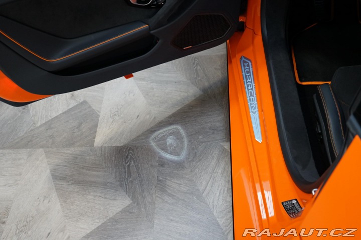 Lamborghini Huracán Tecnica Lift CarPlay Sens 2024
