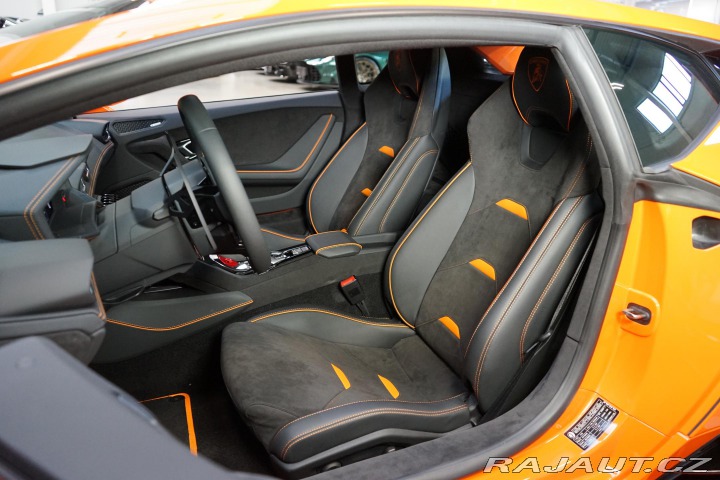 Lamborghini Huracán Tecnica Lift CarPlay Sens 2024