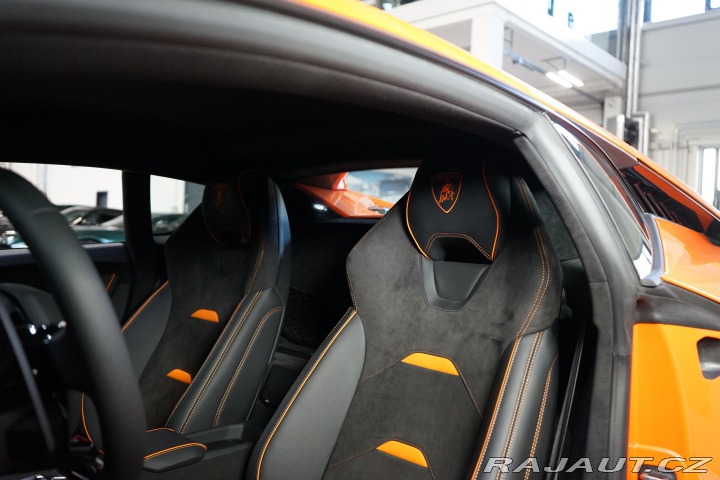 Lamborghini Huracán Tecnica Lift CarPlay Sens 2024