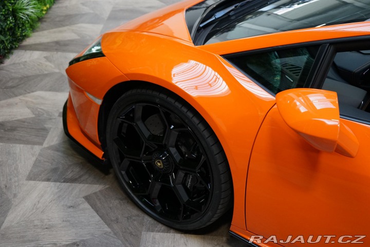 Lamborghini Huracán Tecnica Lift CarPlay Sens 2024