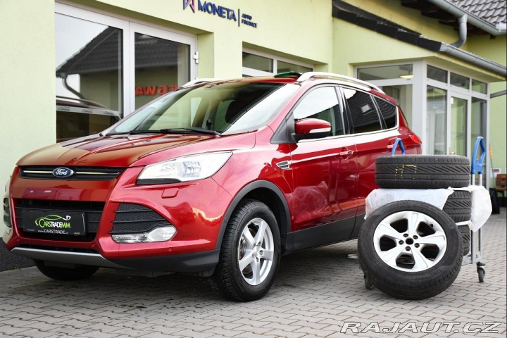 Ford Kuga 1.5EB TREND VYHŘ SEDAČKY 2015