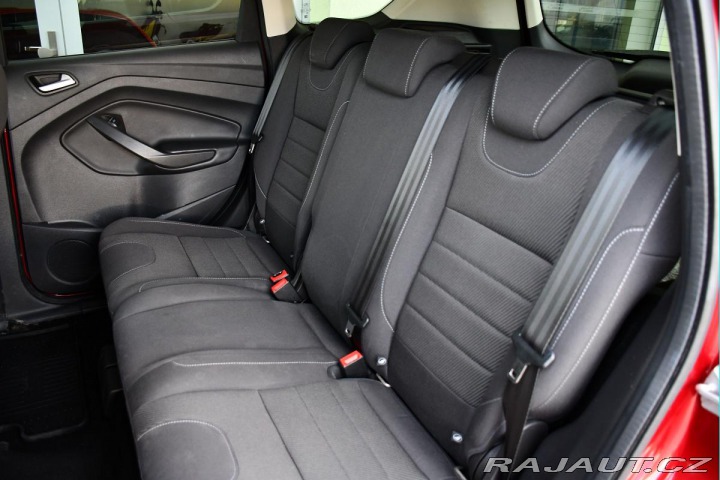 Ford Kuga 1.5EB TREND VYHŘ SEDAČKY 2015