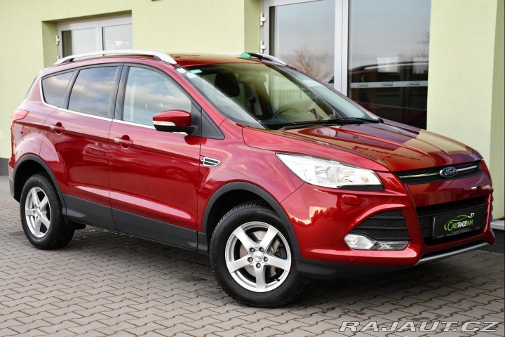 Ford Kuga 1.5EB TREND VYHŘ SEDAČKY 2015