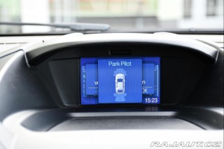 Ford Kuga 1.5EB TREND VYHŘ SEDAČKY 2015
