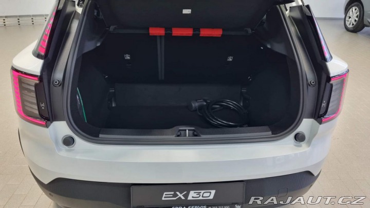 Volvo EX30 Single Motor Plus 272 Hp 2025