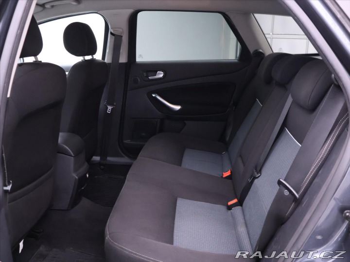Ford Mondeo 2,0 TDCi 103kW Navi. Aut 2010