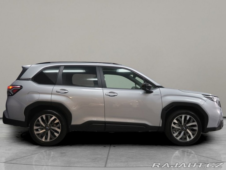 Subaru Forester 2.0ie-S ES Touring CVT 2025