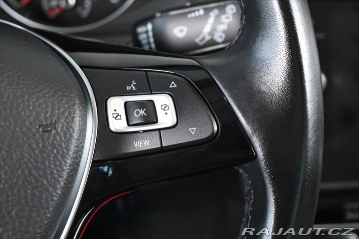 Volkswagen Golf 1,6 TDi 85kW *NAVI* Záruk 2019