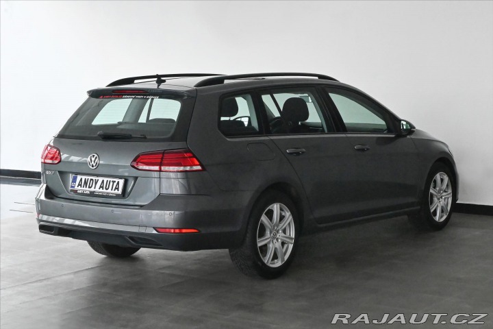 Volkswagen Golf 1,6 TDi 85kW *NAVI* Záruk 2019
