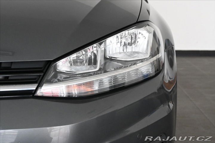 Volkswagen Golf 1,6 TDi 85kW *NAVI* Záruk 2019