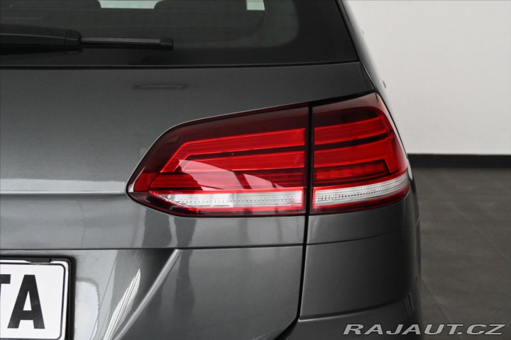Volkswagen Golf 1,6 TDi 85kW *NAVI* Záruk 2019