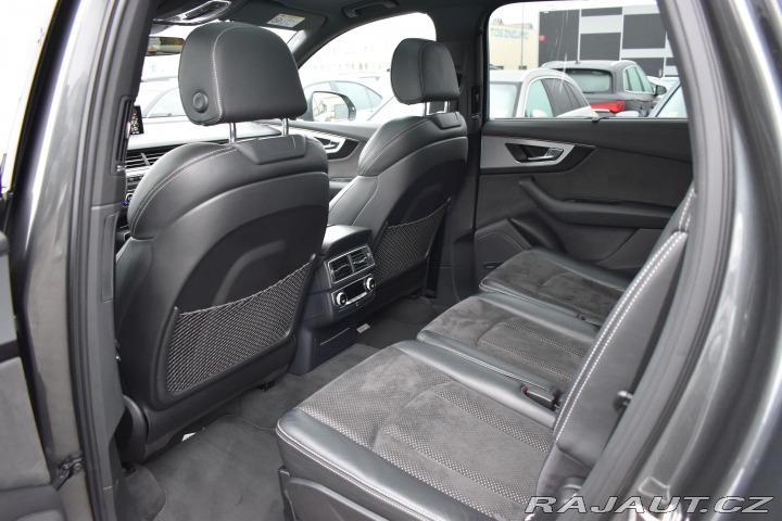 Audi Q7 3.0TDI S-LINE*7MÍST*TAŽNÉ 2016