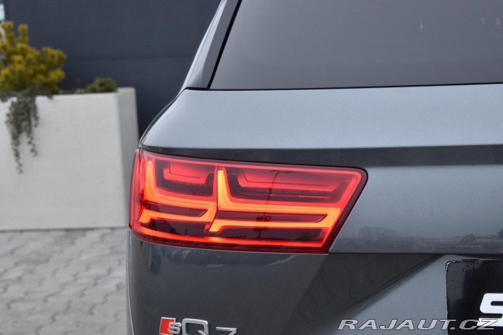 Audi Q7 3.0TDI S-LINE*7MÍST*TAŽNÉ 2016