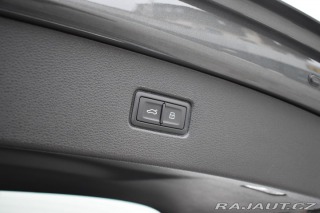 Audi Q7 3.0TDI S-LINE*7MÍST*TAŽNÉ 2016