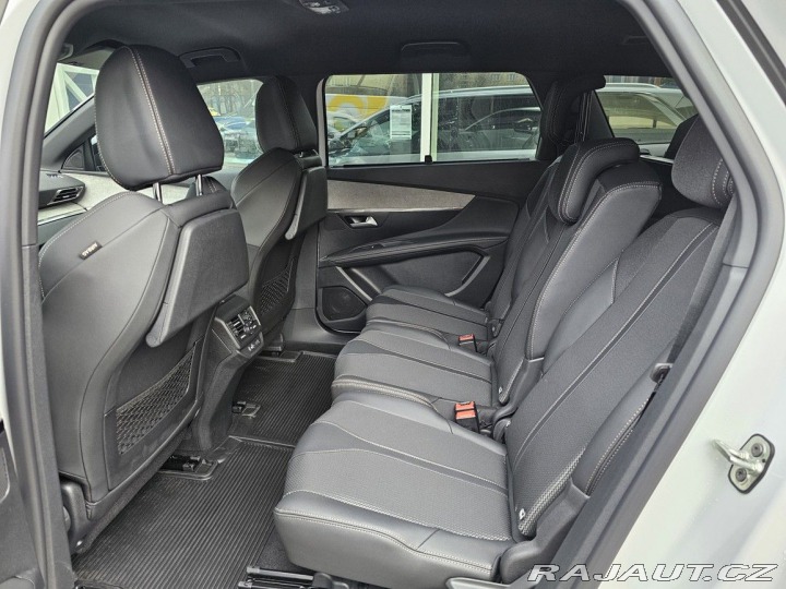 Peugeot 5008 ALLURE PACK 1.2 PT 130K E 2024