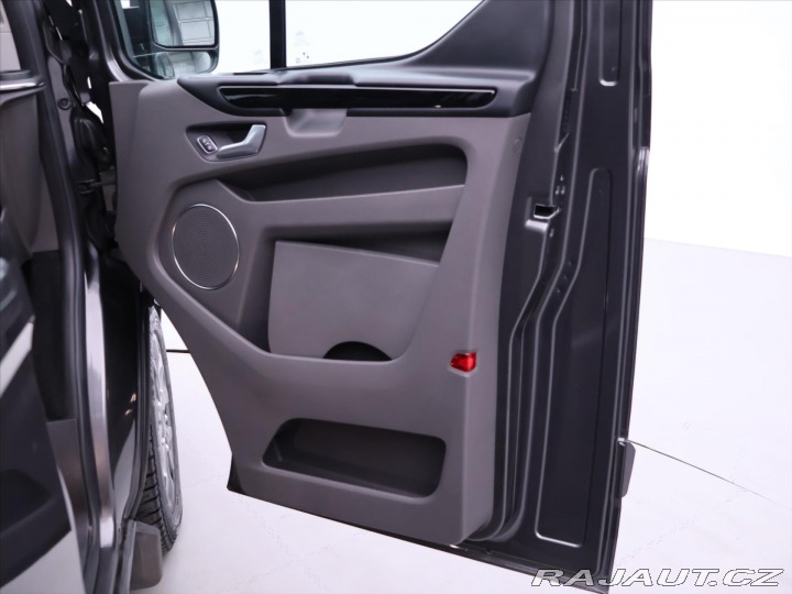 Ford Tourneo Custom 2,0 TDCI 125kW Titanium C 2022